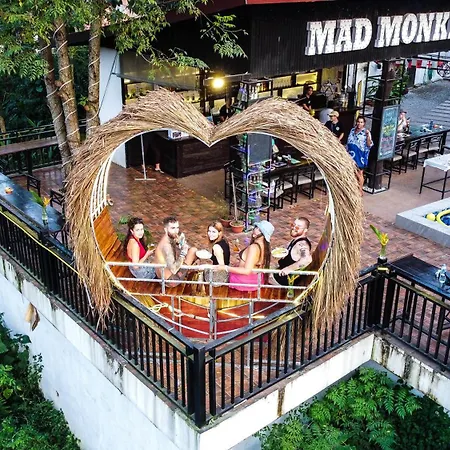 Mad Monkey Vang Vieng-2
